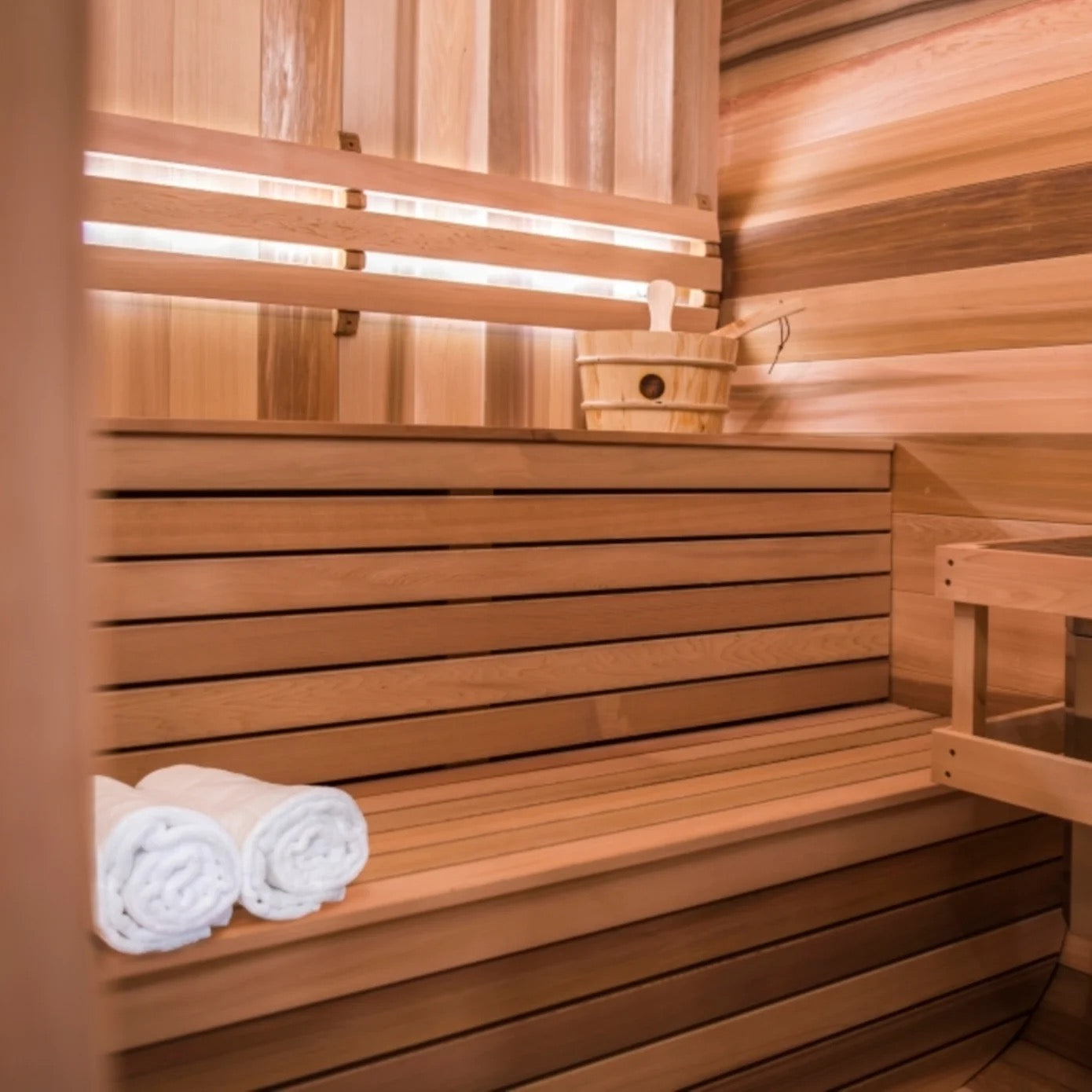 CAPSULE SAUNA FOR 6 PEOPLE - FREE DELIVERY